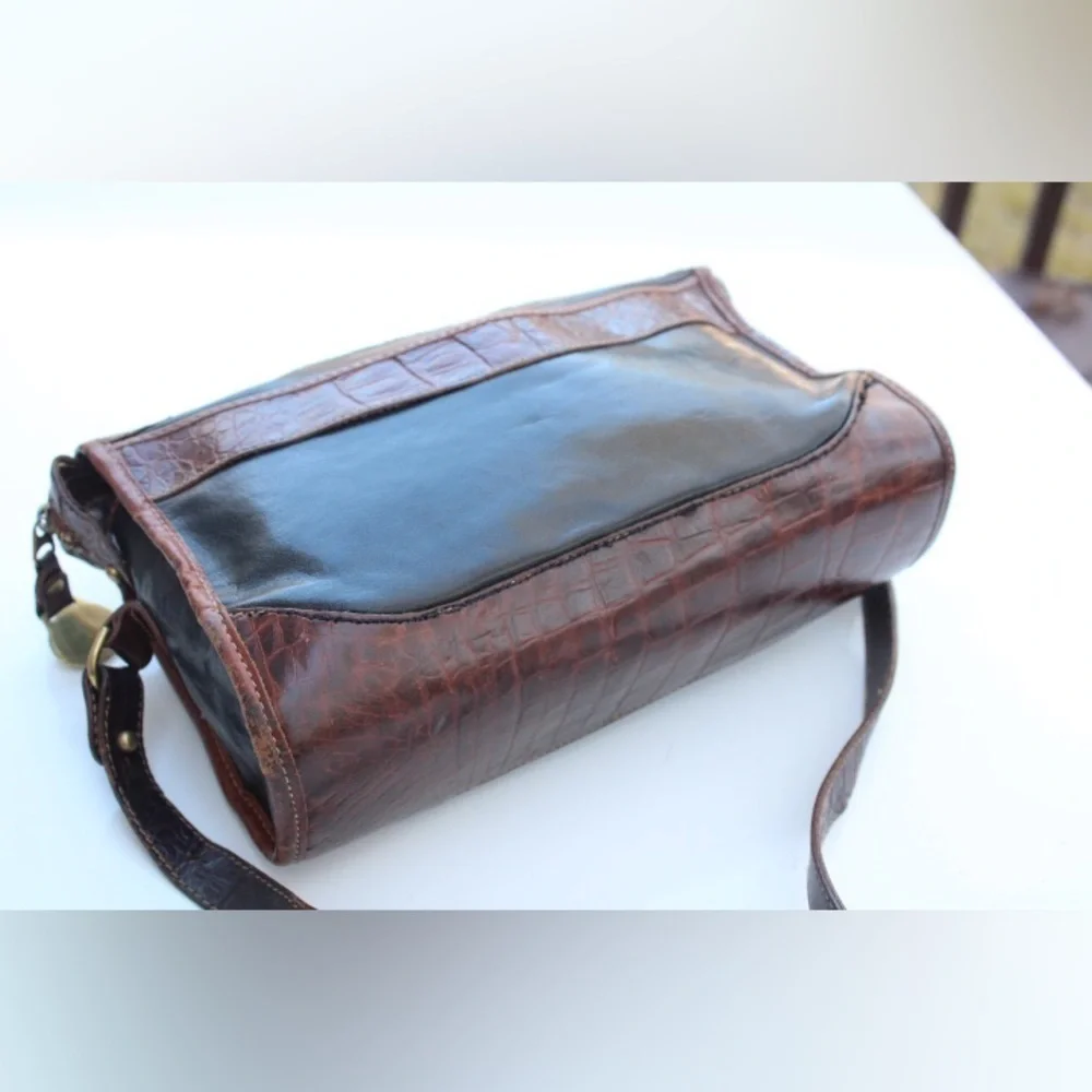 Vintage Brahmin cross body bag